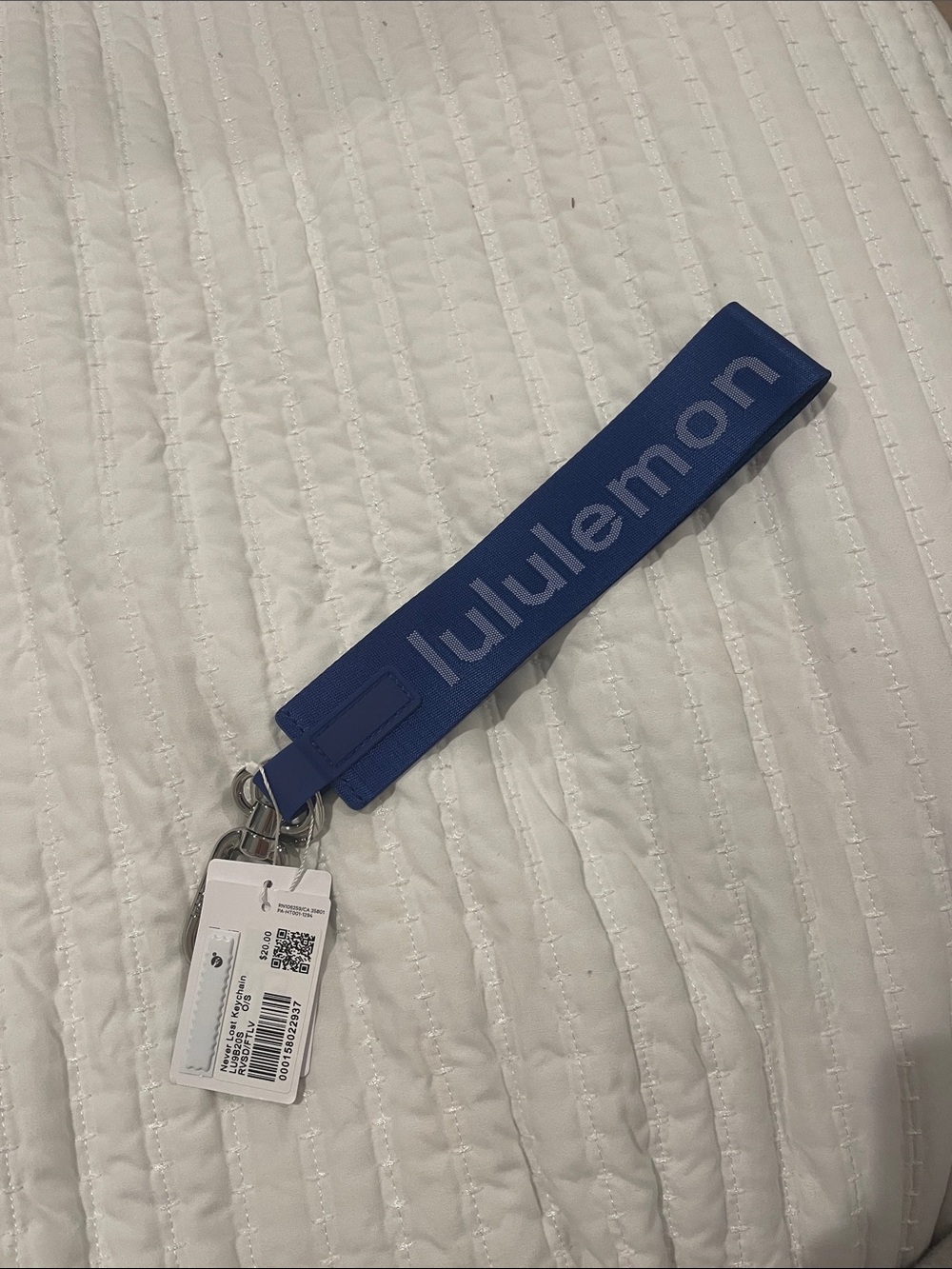 lululemon never lost keychain